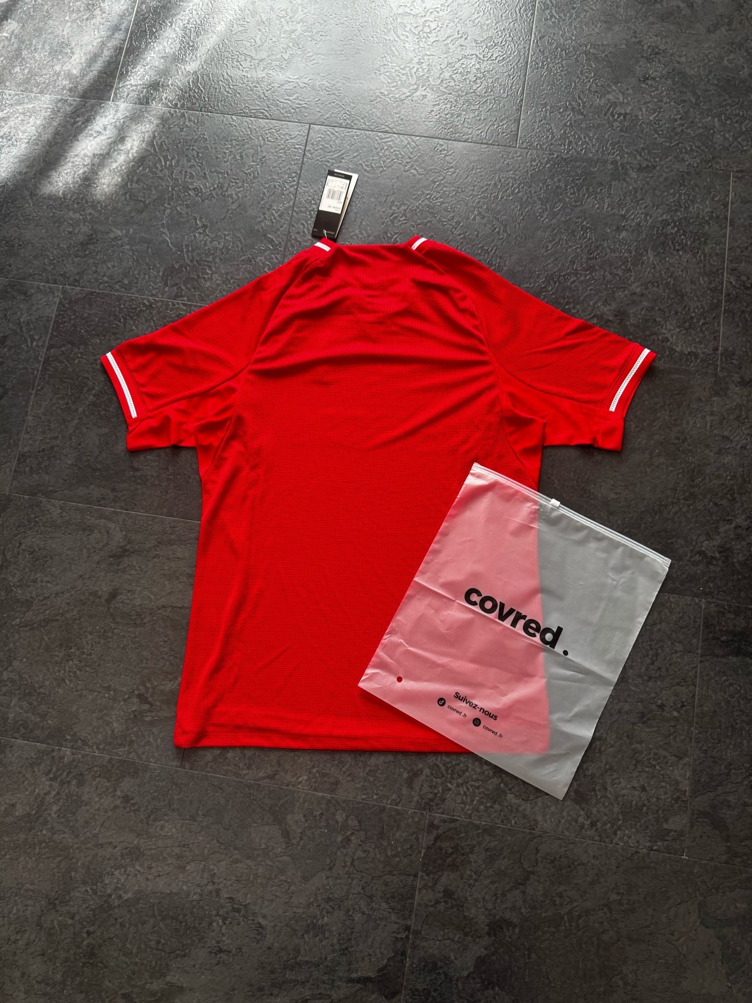 Liverpool – Maillot Domicile 2025/26 – Rouge